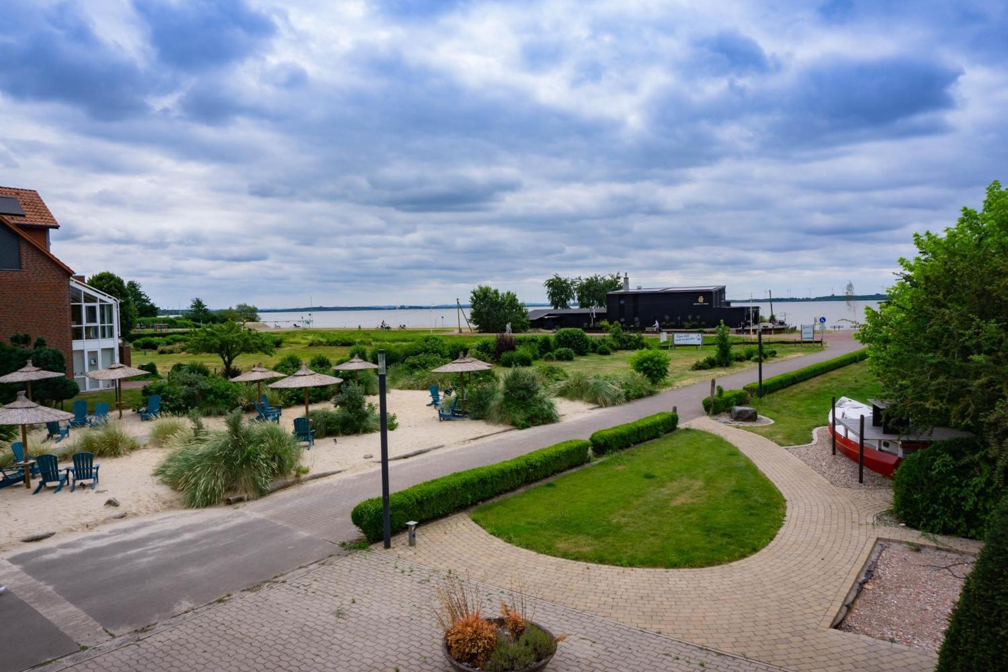 شقة Haus Strandglueck - Urlaub Mit Blick Auf Den Duemmer See ليمبروتش المظهر الخارجي الصورة